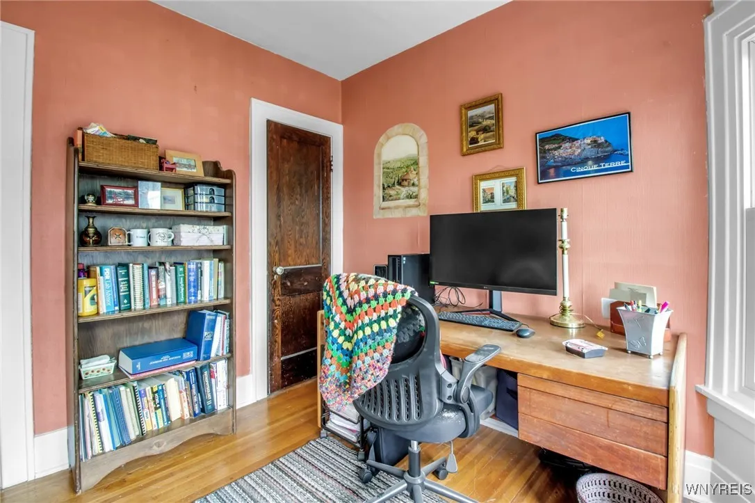 119 Berryman Drive, Amherst, New York 14226, Amherst, New York 14226, 4 Bedrooms Bedrooms, 9 Rooms Rooms,1 BathroomBathrooms,Residential,Closed,119 Berryman Drive, Amherst, New York 14226,0,B1563118