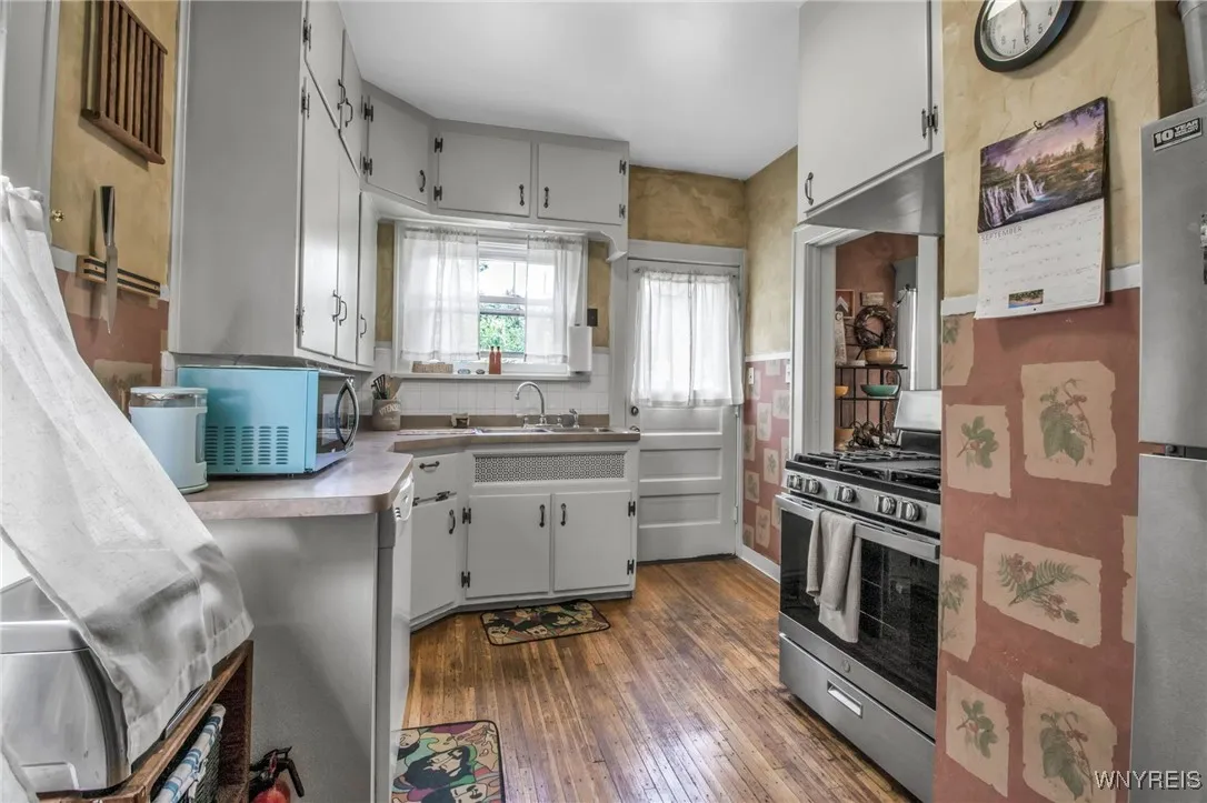 119 Berryman Drive, Amherst, New York 14226, Amherst, New York 14226, 4 Bedrooms Bedrooms, 9 Rooms Rooms,1 BathroomBathrooms,Residential,Closed,119 Berryman Drive, Amherst, New York 14226,0,B1563118