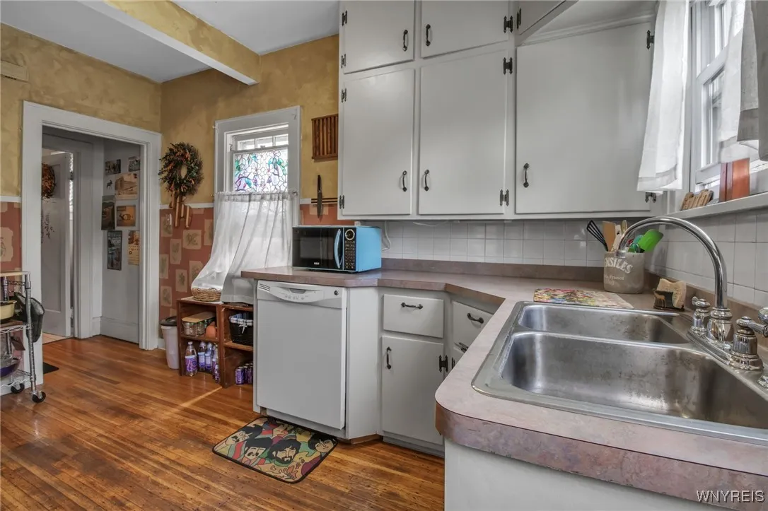 119 Berryman Drive, Amherst, New York 14226, Amherst, New York 14226, 4 Bedrooms Bedrooms, 9 Rooms Rooms,1 BathroomBathrooms,Residential,Closed,119 Berryman Drive, Amherst, New York 14226,0,B1563118
