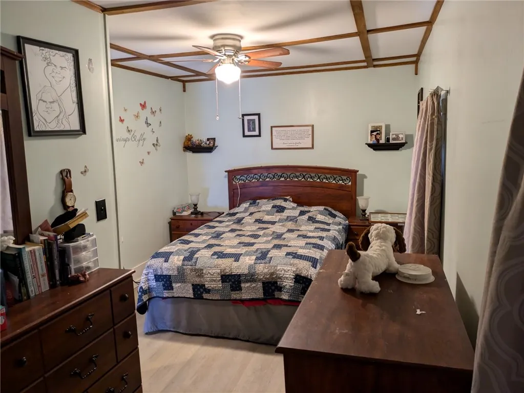 19 West Willow Street, Smethport-borough, Pennsylv, Smethport Boro, Pennsylvania 16749, 3 Bedrooms Bedrooms, 7 Rooms Rooms,1 BathroomBathrooms,Residential,Closed,19 West Willow Street, Smethport-borough, Pennsylv,0,R1563372