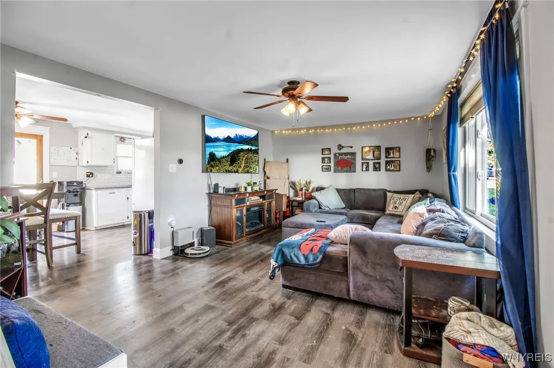 3612 Dartmouth Street, Hamburg, New York 14075, Hamburg, New York 14075, 4 Bedrooms Bedrooms, 8 Rooms Rooms,2 BathroomsBathrooms,Residential,Closed,3612 Dartmouth Street, Hamburg, New York 14075,0,B1563810