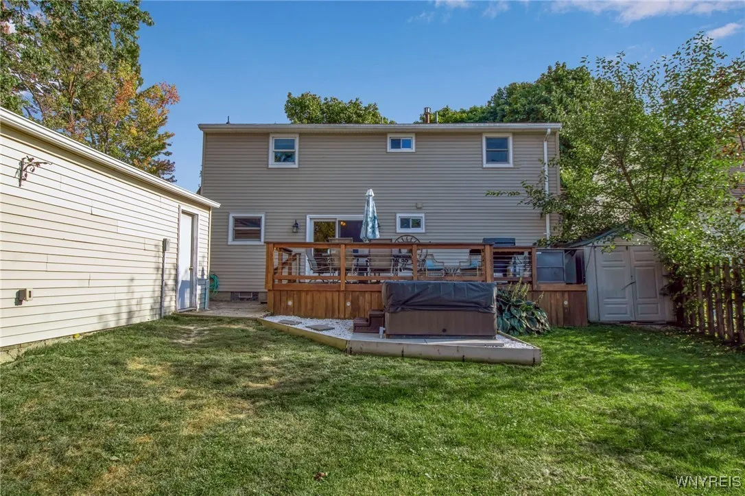 3612 Dartmouth Street, Hamburg, New York 14075, Hamburg, New York 14075, 4 Bedrooms Bedrooms, 8 Rooms Rooms,2 BathroomsBathrooms,Residential,Closed,3612 Dartmouth Street, Hamburg, New York 14075,0,B1563810