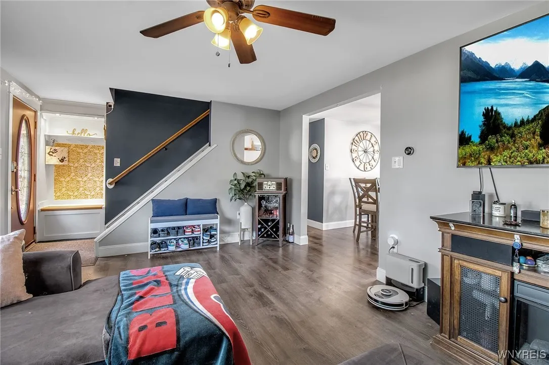 3612 Dartmouth Street, Hamburg, New York 14075, Hamburg, New York 14075, 4 Bedrooms Bedrooms, 8 Rooms Rooms,2 BathroomsBathrooms,Residential,Closed,3612 Dartmouth Street, Hamburg, New York 14075,0,B1563810