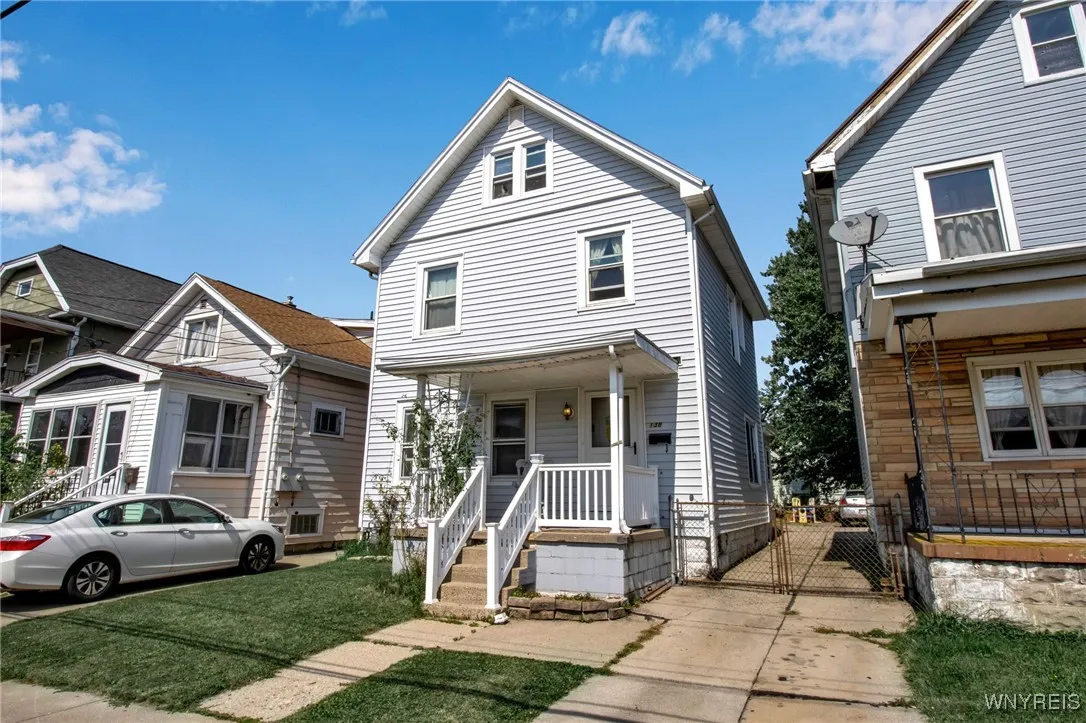138 Philadelphia Street, Buffalo, New York 14207, Buffalo, New York 14207, 3 Bedrooms Bedrooms, 7 Rooms Rooms,2 BathroomsBathrooms,Residential,Closed,138 Philadelphia Street, Buffalo, New York 14207,0,B1563863
