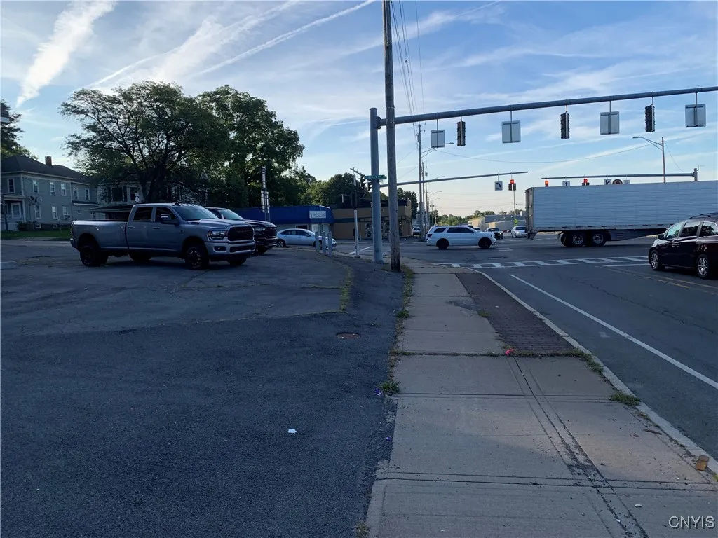 203-207 East Broadway, Fulton, New York 13069, Fulton, New York 13069, ,Commercial Sale,For Sale,203-207 East Broadway, Fulton, New York 13069,0,S1563128