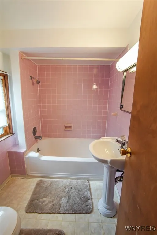 139 Roesch Avenue, Buffalo, New York 14207, Buffalo, New York 14207, 2 Bedrooms Bedrooms, 5 Rooms Rooms,1 BathroomBathrooms,Residential,Closed,139 Roesch Avenue, Buffalo, New York 14207,0,B1563526