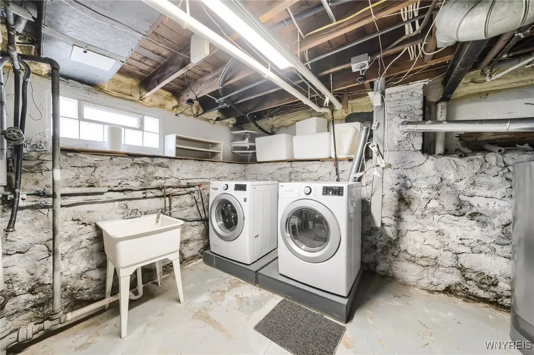 211 Villa Avenue, Buffalo, New York 14216, Buffalo, New York 14216, 3 Bedrooms Bedrooms, 8 Rooms Rooms,2 BathroomsBathrooms,Residential,Closed,211 Villa Avenue, Buffalo, New York 14216,0,B1562397