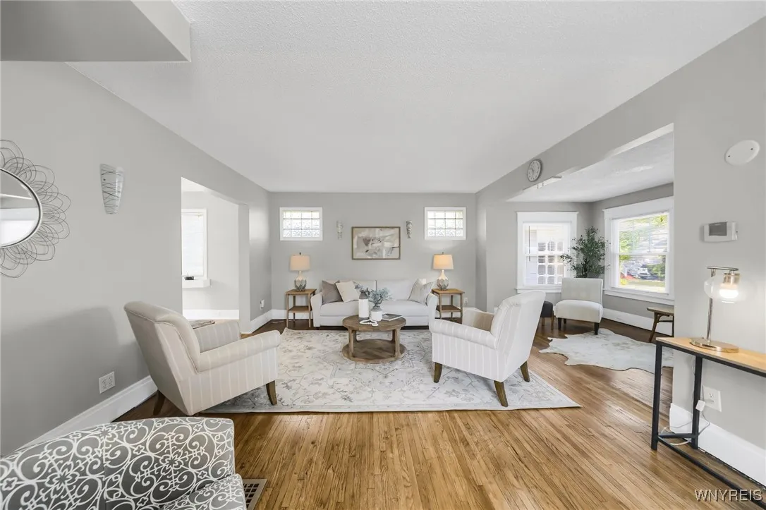211 Villa Avenue, Buffalo, New York 14216, Buffalo, New York 14216, 3 Bedrooms Bedrooms, 8 Rooms Rooms,2 BathroomsBathrooms,Residential,Closed,211 Villa Avenue, Buffalo, New York 14216,0,B1562397