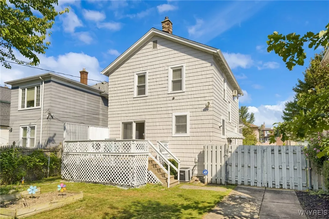 211 Villa Avenue, Buffalo, New York 14216, Buffalo, New York 14216, 3 Bedrooms Bedrooms, 8 Rooms Rooms,2 BathroomsBathrooms,Residential,Closed,211 Villa Avenue, Buffalo, New York 14216,0,B1562397