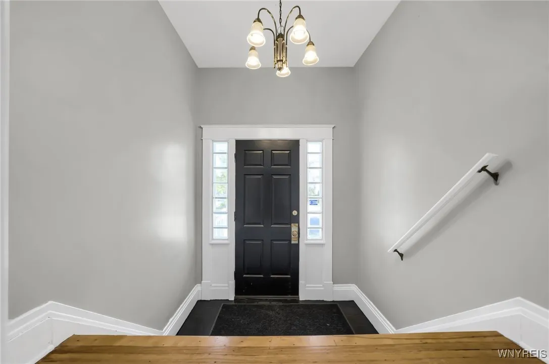 211 Villa Avenue, Buffalo, New York 14216, Buffalo, New York 14216, 3 Bedrooms Bedrooms, 8 Rooms Rooms,2 BathroomsBathrooms,Residential,Closed,211 Villa Avenue, Buffalo, New York 14216,0,B1562397