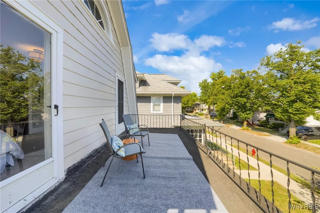 211 Villa Avenue, Buffalo, New York 14216, Buffalo, New York 14216, 3 Bedrooms Bedrooms, 8 Rooms Rooms,2 BathroomsBathrooms,Residential,Closed,211 Villa Avenue, Buffalo, New York 14216,0,B1562397