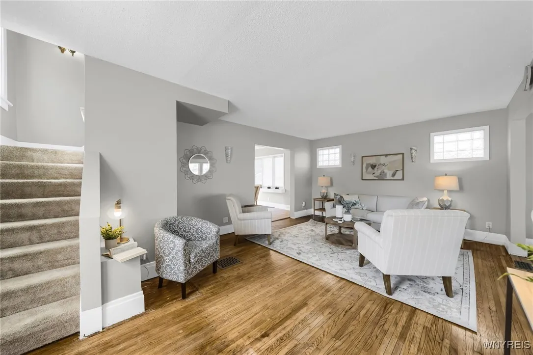 211 Villa Avenue, Buffalo, New York 14216, Buffalo, New York 14216, 3 Bedrooms Bedrooms, 8 Rooms Rooms,2 BathroomsBathrooms,Residential,Closed,211 Villa Avenue, Buffalo, New York 14216,0,B1562397