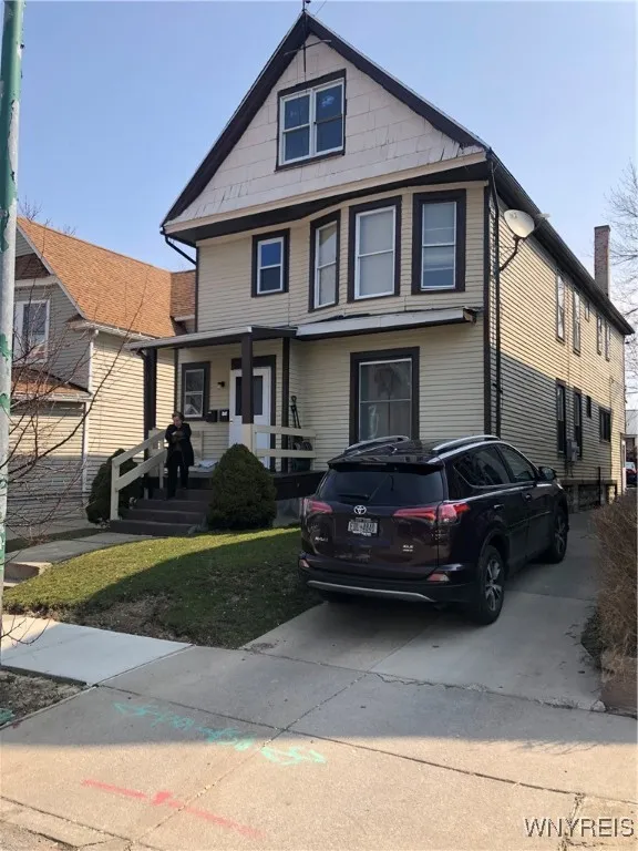 37 Abbottsford Place, Buffalo, New York 14213, Buffalo, New York 14213, 3 Bedrooms Bedrooms, 6 Rooms Rooms,1 BathroomBathrooms,Residential Lease,Closed,37 Abbottsford Place, Buffalo, New York 14213,0,B1564050