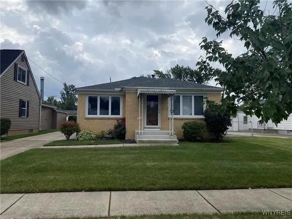 647 Highland Avenue, Tonawanda-town, New York 1422, Tonawanda, New York 14223, 3 Bedrooms Bedrooms, 6 Rooms Rooms,1 BathroomBathrooms,Residential,Closed,647 Highland Avenue, Tonawanda-town, New York 1422,0,B1564270