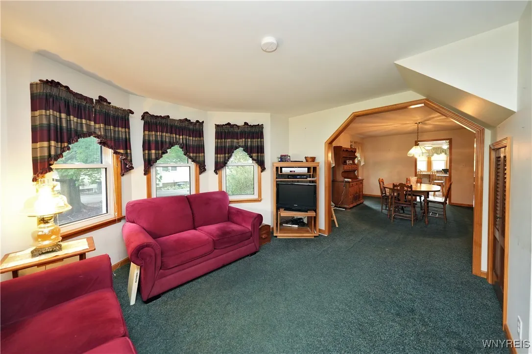 7330 Ellicott Road, Orchard Park, New York 14127, Orchard Park, New York 14127, 4 Bedrooms Bedrooms, ,2 BathroomsBathrooms,Residential,Closed,7330 Ellicott Road, Orchard Park, New York 14127,0,B1561427