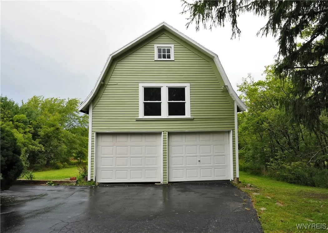7330 Ellicott Road, Orchard Park, New York 14127, Orchard Park, New York 14127, 4 Bedrooms Bedrooms, ,2 BathroomsBathrooms,Residential,Closed,7330 Ellicott Road, Orchard Park, New York 14127,0,B1561427