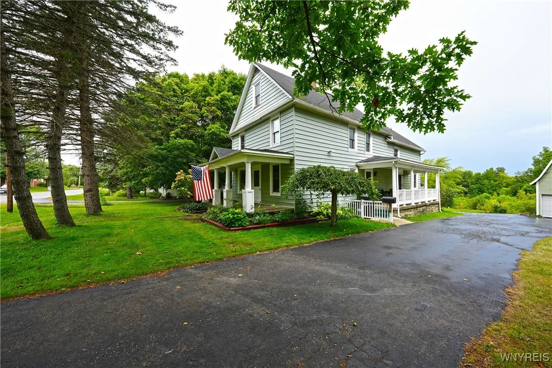 7330 Ellicott Road, Orchard Park, New York 14127, Orchard Park, New York 14127, 4 Bedrooms Bedrooms, ,2 BathroomsBathrooms,Residential,Closed,7330 Ellicott Road, Orchard Park, New York 14127,0,B1561427