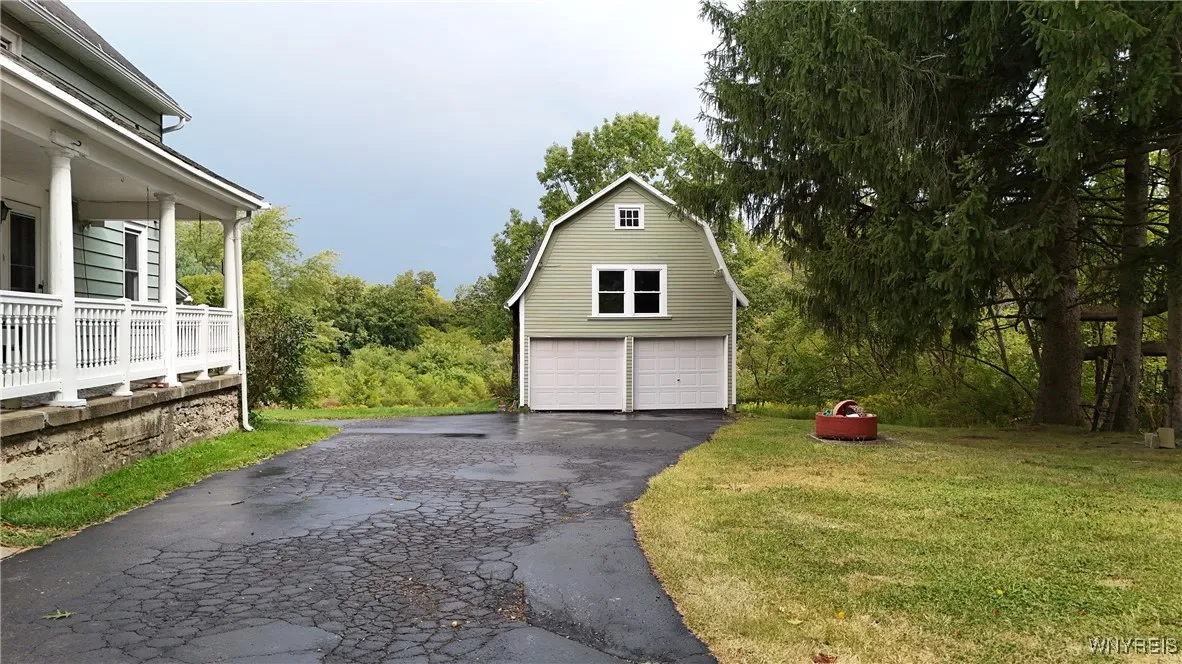 7330 Ellicott Road, Orchard Park, New York 14127, Orchard Park, New York 14127, 4 Bedrooms Bedrooms, ,2 BathroomsBathrooms,Residential,Closed,7330 Ellicott Road, Orchard Park, New York 14127,0,B1561427