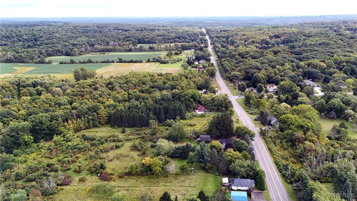 7330 Ellicott Road, Orchard Park, New York 14127, Orchard Park, New York 14127, 4 Bedrooms Bedrooms, ,2 BathroomsBathrooms,Residential,Closed,7330 Ellicott Road, Orchard Park, New York 14127,0,B1561427