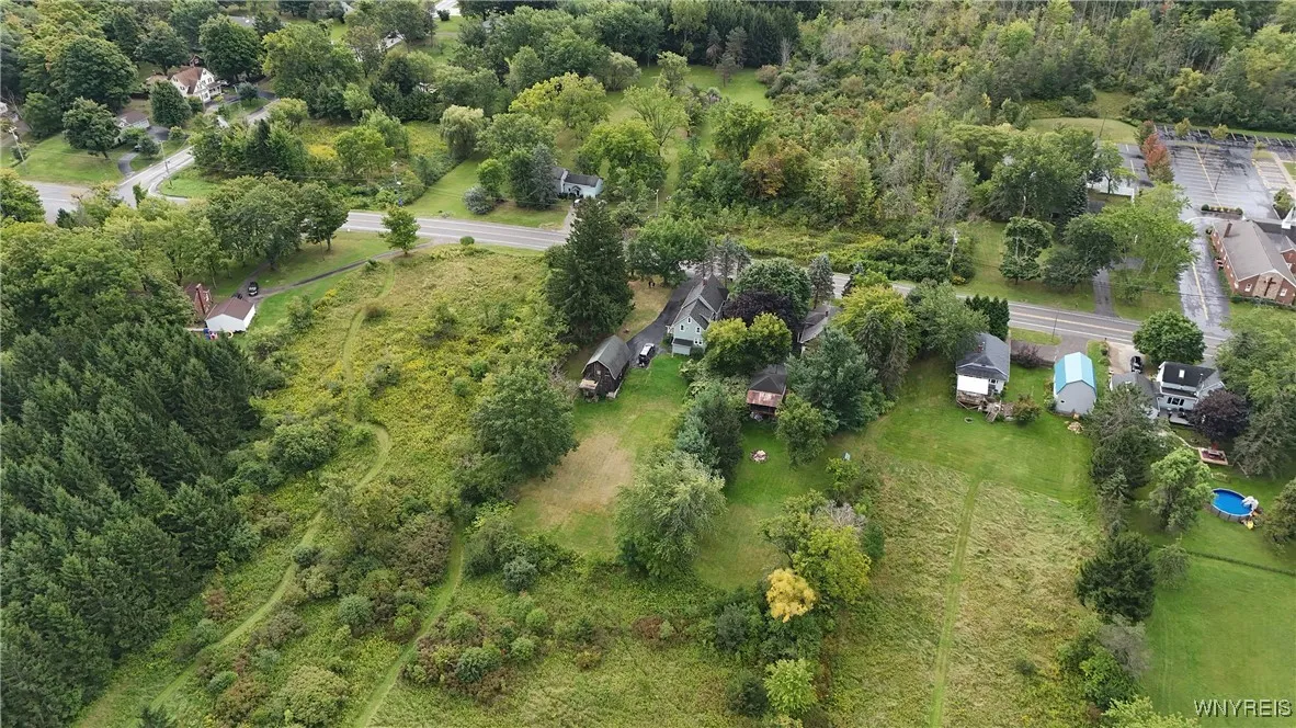 7330 Ellicott Road, Orchard Park, New York 14127, Orchard Park, New York 14127, 4 Bedrooms Bedrooms, ,2 BathroomsBathrooms,Residential,Closed,7330 Ellicott Road, Orchard Park, New York 14127,0,B1561427