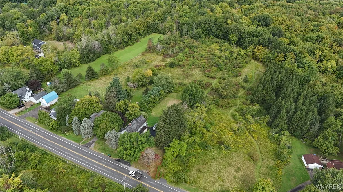 7330 Ellicott Road, Orchard Park, New York 14127, Orchard Park, New York 14127, 4 Bedrooms Bedrooms, ,2 BathroomsBathrooms,Residential,Closed,7330 Ellicott Road, Orchard Park, New York 14127,0,B1561427