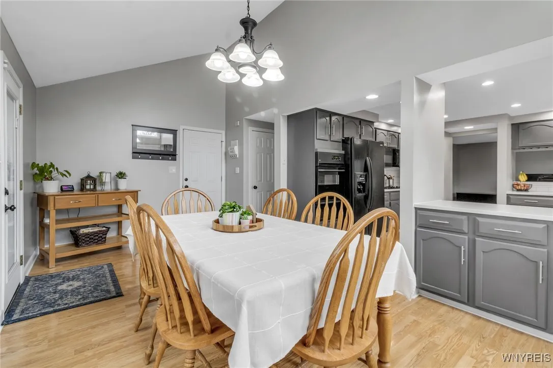 59 Dappled Drive, Amherst, New York 14051, Amherst, New York 14051, 3 Bedrooms Bedrooms, 10 Rooms Rooms,2 BathroomsBathrooms,Residential,Closed,59 Dappled Drive, Amherst, New York 14051,0,B1564768