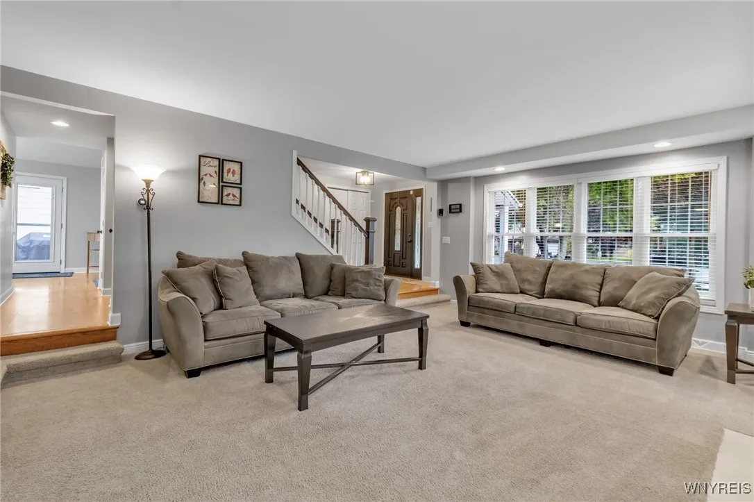 59 Dappled Drive, Amherst, New York 14051, Amherst, New York 14051, 3 Bedrooms Bedrooms, 10 Rooms Rooms,2 BathroomsBathrooms,Residential,Closed,59 Dappled Drive, Amherst, New York 14051,0,B1564768