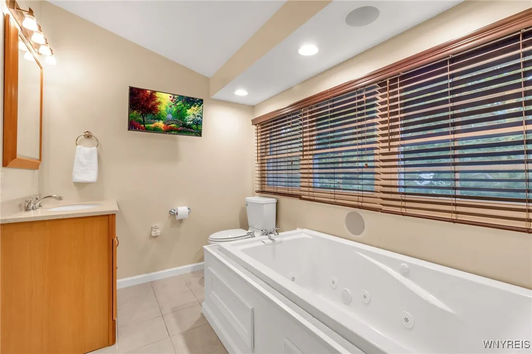 59 Dappled Drive, Amherst, New York 14051, Amherst, New York 14051, 3 Bedrooms Bedrooms, 10 Rooms Rooms,2 BathroomsBathrooms,Residential,Closed,59 Dappled Drive, Amherst, New York 14051,0,B1564768