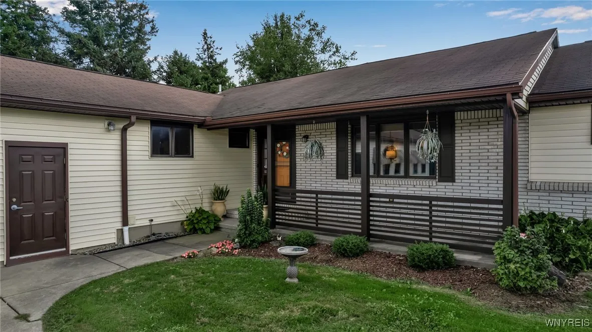 9175 Main Street, Clarence, New York 14031, Clarence, New York 14031, ,Commercial Sale,Closed,9175 Main Street, Clarence, New York 14031,0,B1564814