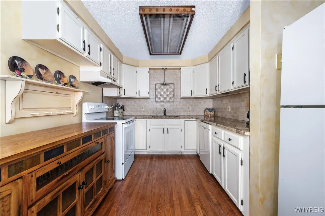 5303 Chestnut Ridge Road B, Orchard Park, New York, Orchard Park, New York 14127, 2 Bedrooms Bedrooms, 2 Rooms Rooms,2 BathroomsBathrooms,Residential,Closed,5303 Chestnut Ridge Road B, Orchard Park, New York,0,B1564657