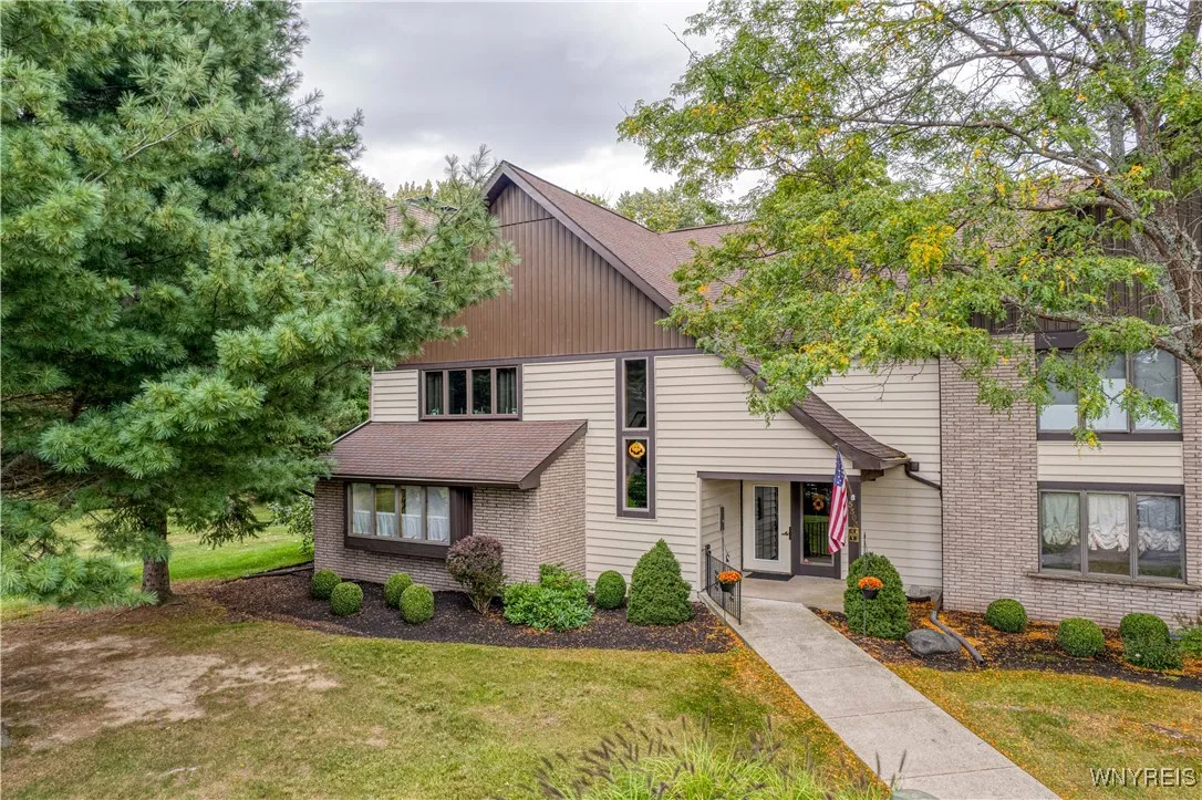 5303 Chestnut Ridge Road B, Orchard Park, New York, Orchard Park, New York 14127, 2 Bedrooms Bedrooms, 2 Rooms Rooms,2 BathroomsBathrooms,Residential,Closed,5303 Chestnut Ridge Road B, Orchard Park, New York,0,B1564657