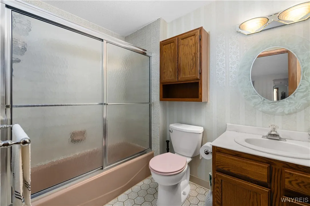 5303 Chestnut Ridge Road B, Orchard Park, New York, Orchard Park, New York 14127, 2 Bedrooms Bedrooms, 2 Rooms Rooms,2 BathroomsBathrooms,Residential,Closed,5303 Chestnut Ridge Road B, Orchard Park, New York,0,B1564657