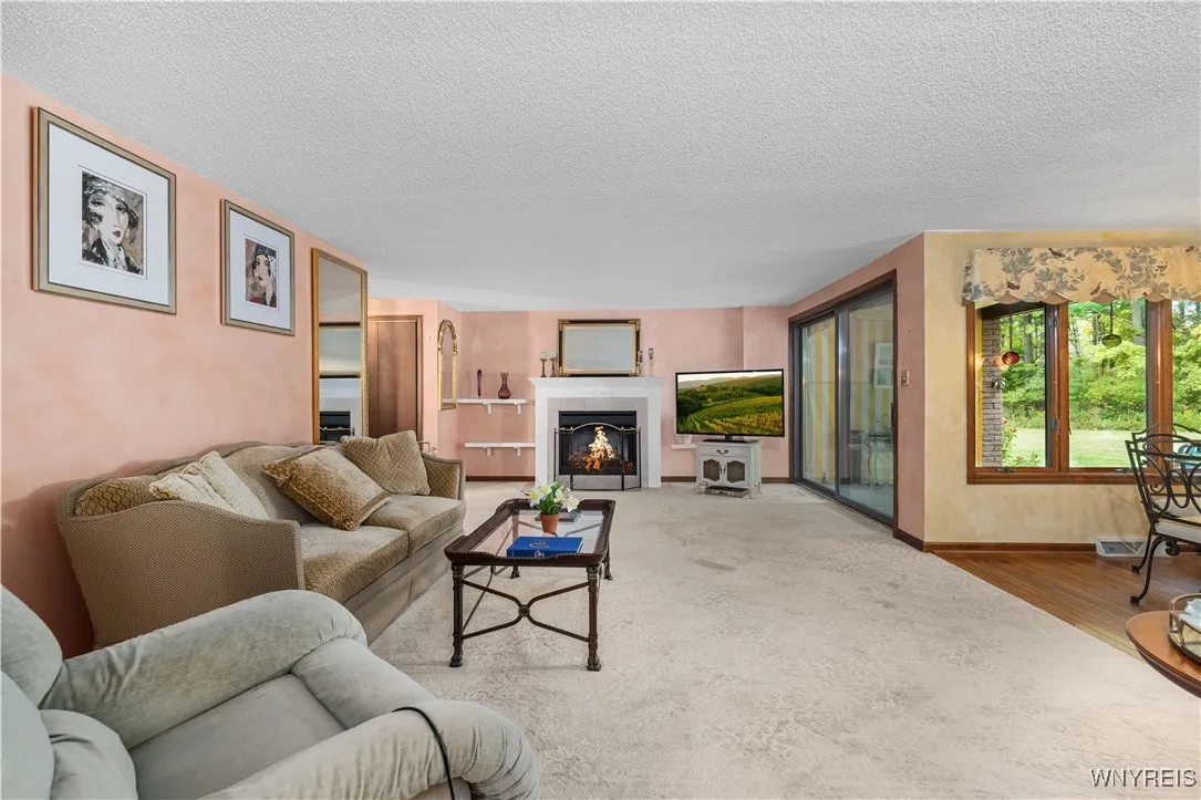 5303 Chestnut Ridge Road B, Orchard Park, New York, Orchard Park, New York 14127, 2 Bedrooms Bedrooms, 2 Rooms Rooms,2 BathroomsBathrooms,Residential,Closed,5303 Chestnut Ridge Road B, Orchard Park, New York,0,B1564657