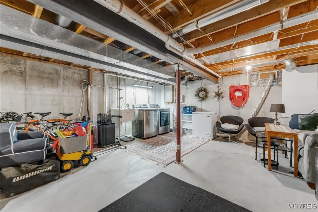73 Mariner Street, Buffalo, New York 14201, Buffalo, New York 14201, 2 Bedrooms Bedrooms, 7 Rooms Rooms,1 BathroomBathrooms,Residential,Closed,73 Mariner Street, Buffalo, New York 14201,0,B1564500