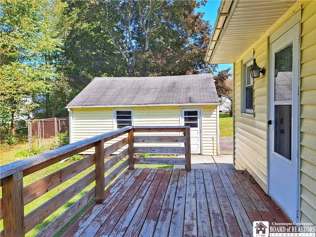 16 Maple Street, Carroll, New York 14738, Carroll, New York 14738, 2 Bedrooms Bedrooms, 5 Rooms Rooms,1 BathroomBathrooms,Residential,Closed,16 Maple Street, Carroll, New York 14738,0,R1559942
