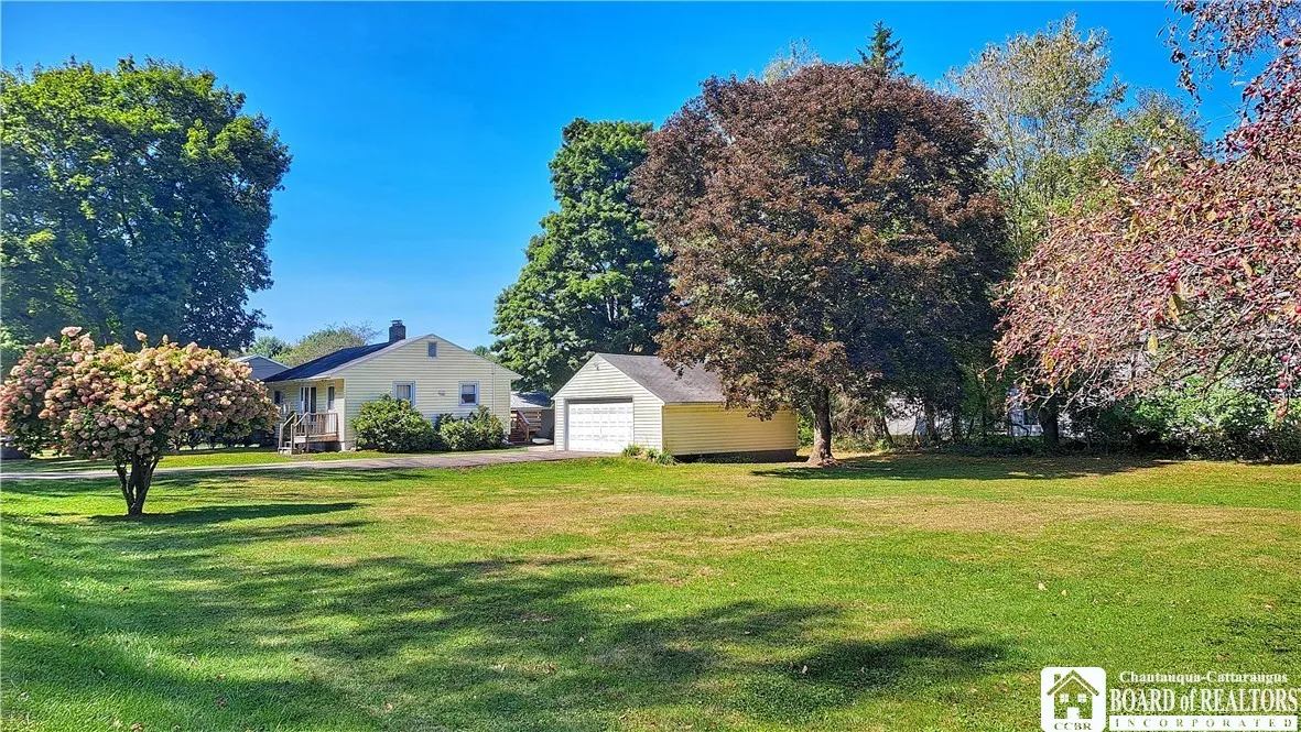 16 Maple Street, Carroll, New York 14738, Carroll, New York 14738, 2 Bedrooms Bedrooms, 5 Rooms Rooms,1 BathroomBathrooms,Residential,Closed,16 Maple Street, Carroll, New York 14738,0,R1559942