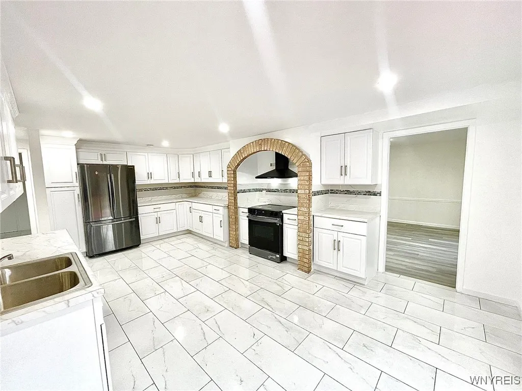 143 Chasewood Lane, Amherst, New York 14051, Amherst, New York 14051, 5 Bedrooms Bedrooms, 10 Rooms Rooms,2 BathroomsBathrooms,Residential,Closed,143 Chasewood Lane, Amherst, New York 14051,0,B1565088