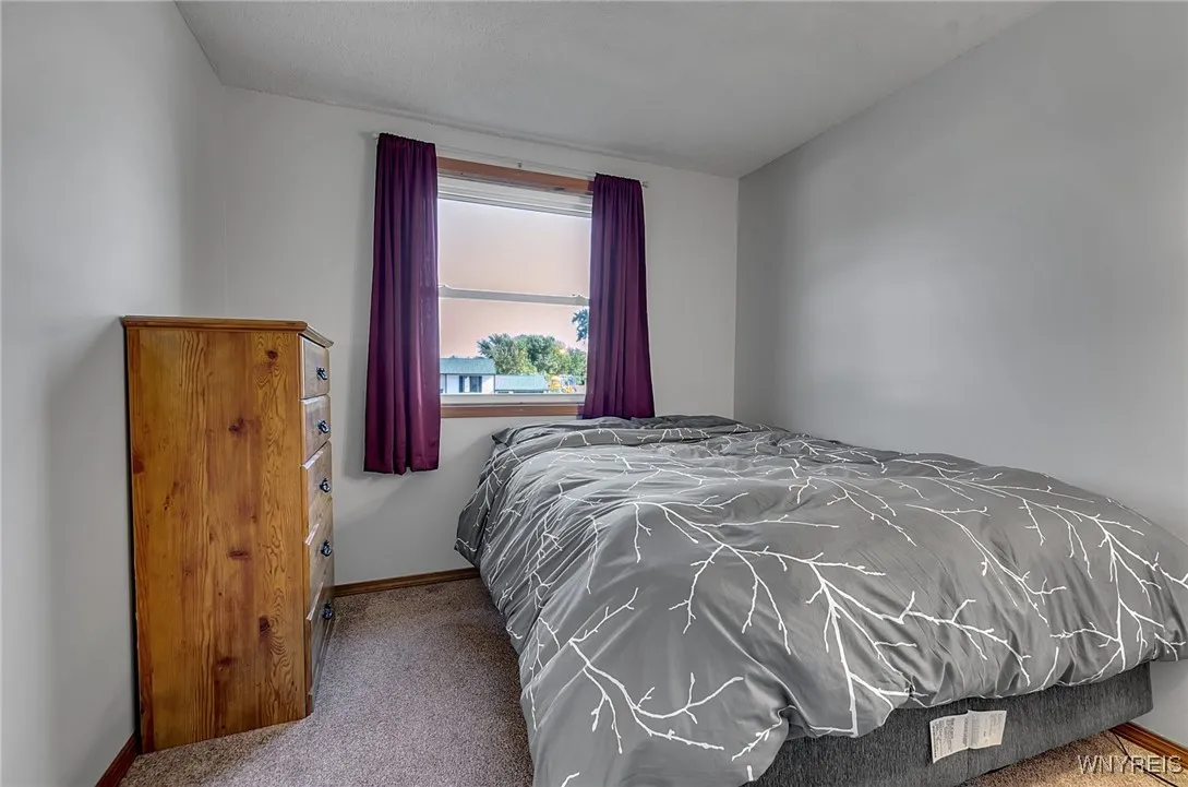 4262 Mistymeadow Lane, Hamburg, New York 14075, Hamburg, New York 14075, 3 Bedrooms Bedrooms, 7 Rooms Rooms,1 BathroomBathrooms,Residential,Closed,4262 Mistymeadow Lane, Hamburg, New York 14075,0,B1564846