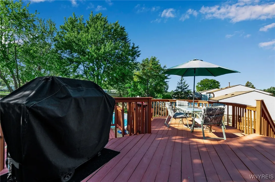 4262 Mistymeadow Lane, Hamburg, New York 14075, Hamburg, New York 14075, 3 Bedrooms Bedrooms, 7 Rooms Rooms,1 BathroomBathrooms,Residential,Closed,4262 Mistymeadow Lane, Hamburg, New York 14075,0,B1564846