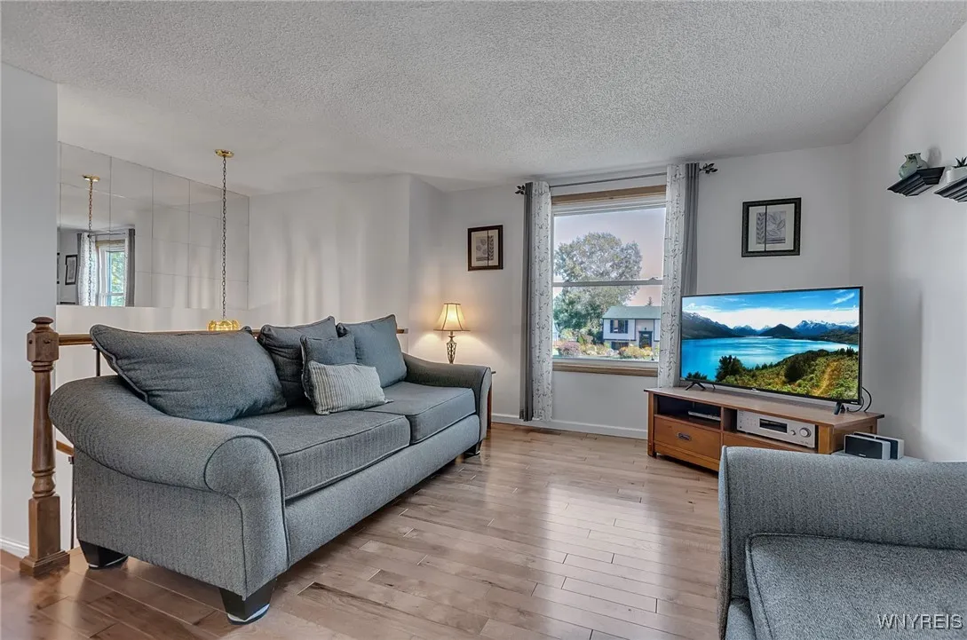 4262 Mistymeadow Lane, Hamburg, New York 14075, Hamburg, New York 14075, 3 Bedrooms Bedrooms, 7 Rooms Rooms,1 BathroomBathrooms,Residential,Closed,4262 Mistymeadow Lane, Hamburg, New York 14075,0,B1564846