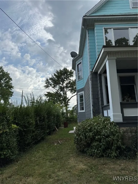 63 Mayer Avenue, Buffalo, New York 14207, Buffalo, New York 14207, 5 Bedrooms Bedrooms, ,2 BathroomsBathrooms,Residential,Closed,63 Mayer Avenue, Buffalo, New York 14207,0,B1561837