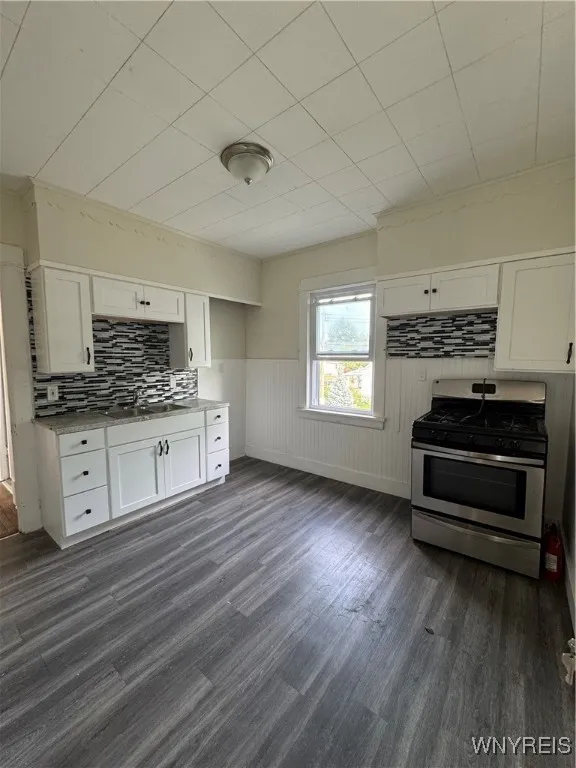 63 Mayer Avenue, Buffalo, New York 14207, Buffalo, New York 14207, 5 Bedrooms Bedrooms, ,2 BathroomsBathrooms,Residential,Closed,63 Mayer Avenue, Buffalo, New York 14207,0,B1561837