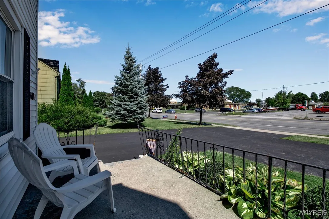 684 Niagara Falls Boulevard, Tonawanda-town, New Y, Tonawanda, New York 14223, 3 Bedrooms Bedrooms, 8 Rooms Rooms,1 BathroomBathrooms,Residential,Closed,684 Niagara Falls Boulevard, Tonawanda-town, New Y,0,B1565086