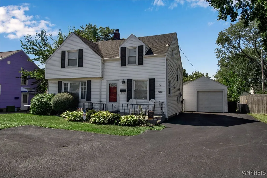 684 Niagara Falls Boulevard, Tonawanda-town, New Y, Tonawanda, New York 14223, 3 Bedrooms Bedrooms, 8 Rooms Rooms,1 BathroomBathrooms,Residential,Closed,684 Niagara Falls Boulevard, Tonawanda-town, New Y,0,B1565086