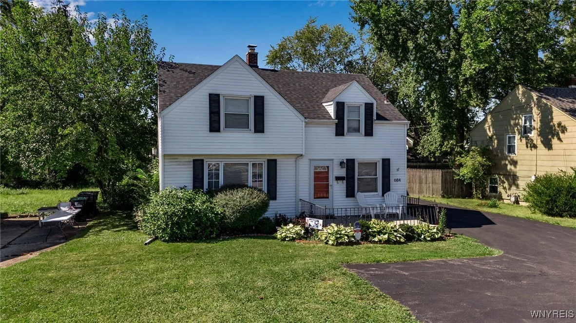 684 Niagara Falls Boulevard, Tonawanda-town, New Y, Tonawanda, New York 14223, 3 Bedrooms Bedrooms, 8 Rooms Rooms,1 BathroomBathrooms,Residential,Closed,684 Niagara Falls Boulevard, Tonawanda-town, New Y,0,B1565086