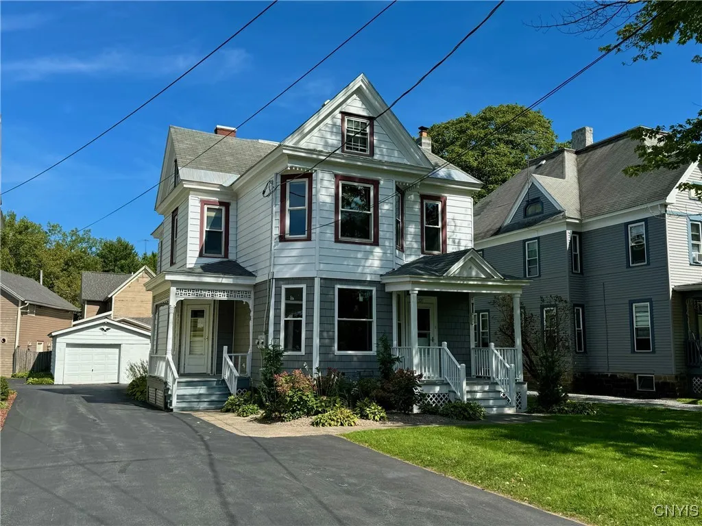 521 Main Street, Oneida-inside, New York 13421, Oneida, New York 13421, 4 Bedrooms Bedrooms, ,2 BathroomsBathrooms,Residential,Closed,521 Main Street, Oneida-inside, New York 13421,0,S1563900