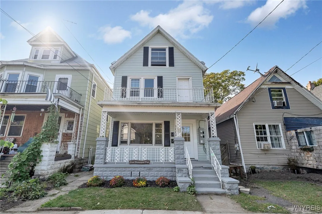 1002 West Avenue, Buffalo, New York 14213, Buffalo, New York 14213, 5 Bedrooms Bedrooms, ,2 BathroomsBathrooms,Residential,Closed,1002 West Avenue, Buffalo, New York 14213,0,B1564634