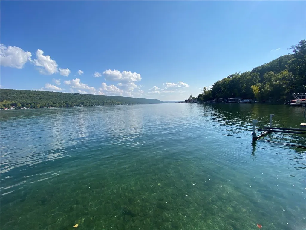 AMAZING SOUTHERN VIEWS OF KEUKA LAKE!