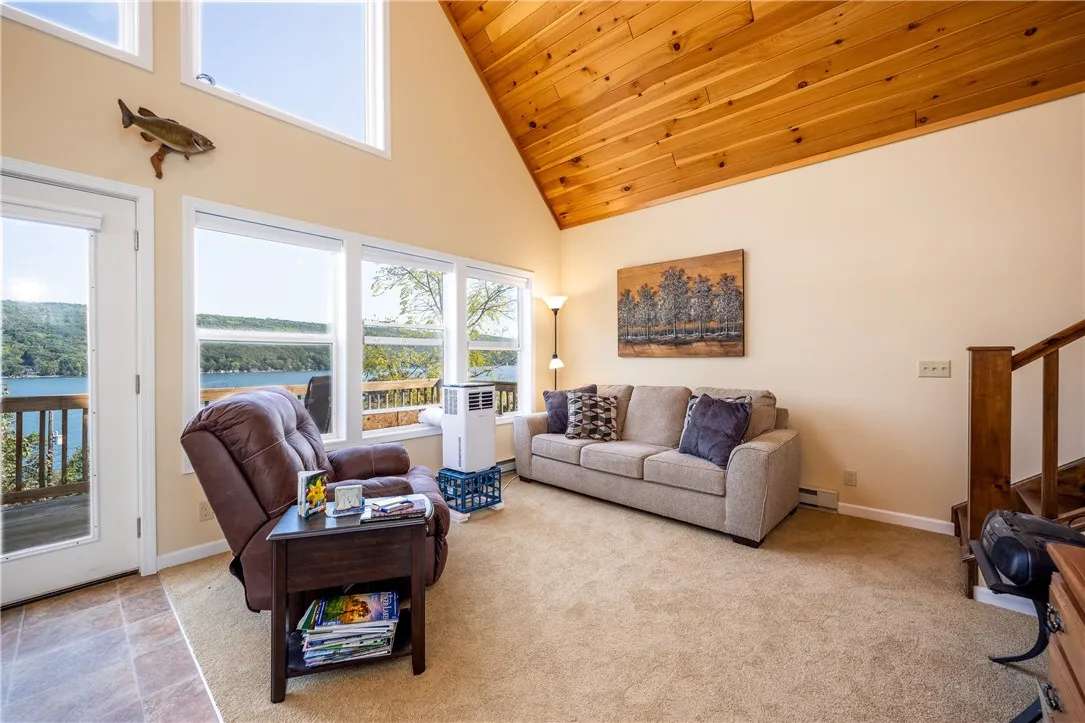 SPECTACULAR GREAT ROOM LIVING AREA