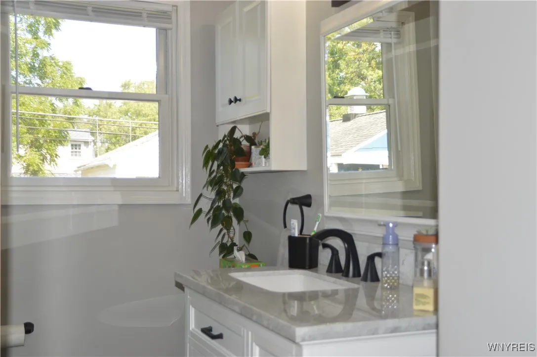 183 Treadwell Road, Tonawanda-town, New York 14150, Tonawanda, New York 14150, 3 Bedrooms Bedrooms, 5 Rooms Rooms,2 BathroomsBathrooms,Residential,Closed,183 Treadwell Road, Tonawanda-town, New York 14150,0,B1565776